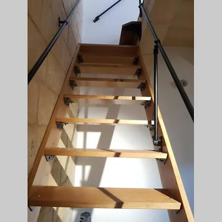 شقة 3 Cities Newly Refurbished 400 Year Old Maisonette Cospicua