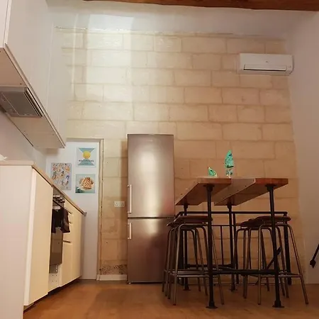 3 Cities Newly Refurbished 400 Year Old Maisonette شقة Cospicua