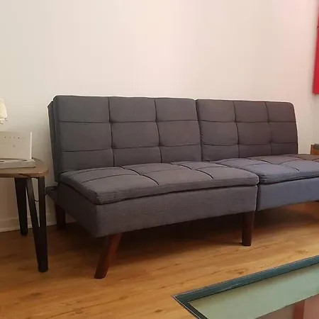 3 Cities Newly Refurbished 400 Year Old Maisonette *